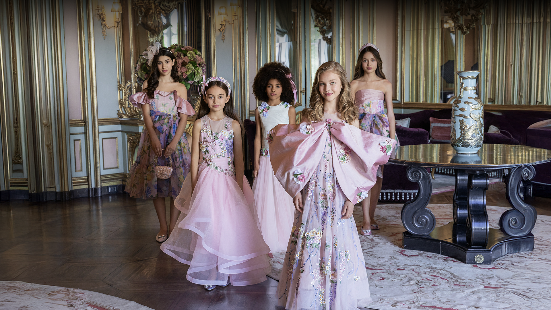 Mastering Micro-Trends for Everyday Style